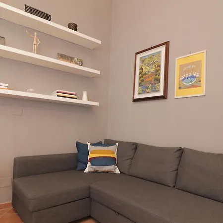 Italianway-del Torchio 4 Daire